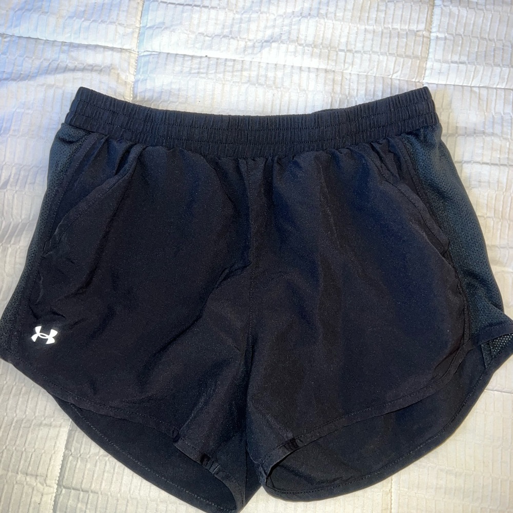 Black underarmour athletic shorts